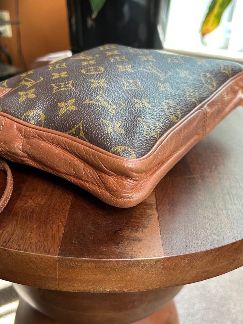 LOUIS VUITTON Monogram Pouch Clutch Wristlet - Picture 14 of 16